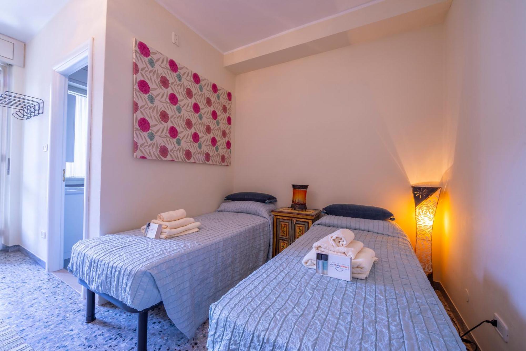 Riva Dante Apartment - Happy Rentals מראה חיצוני תמונה